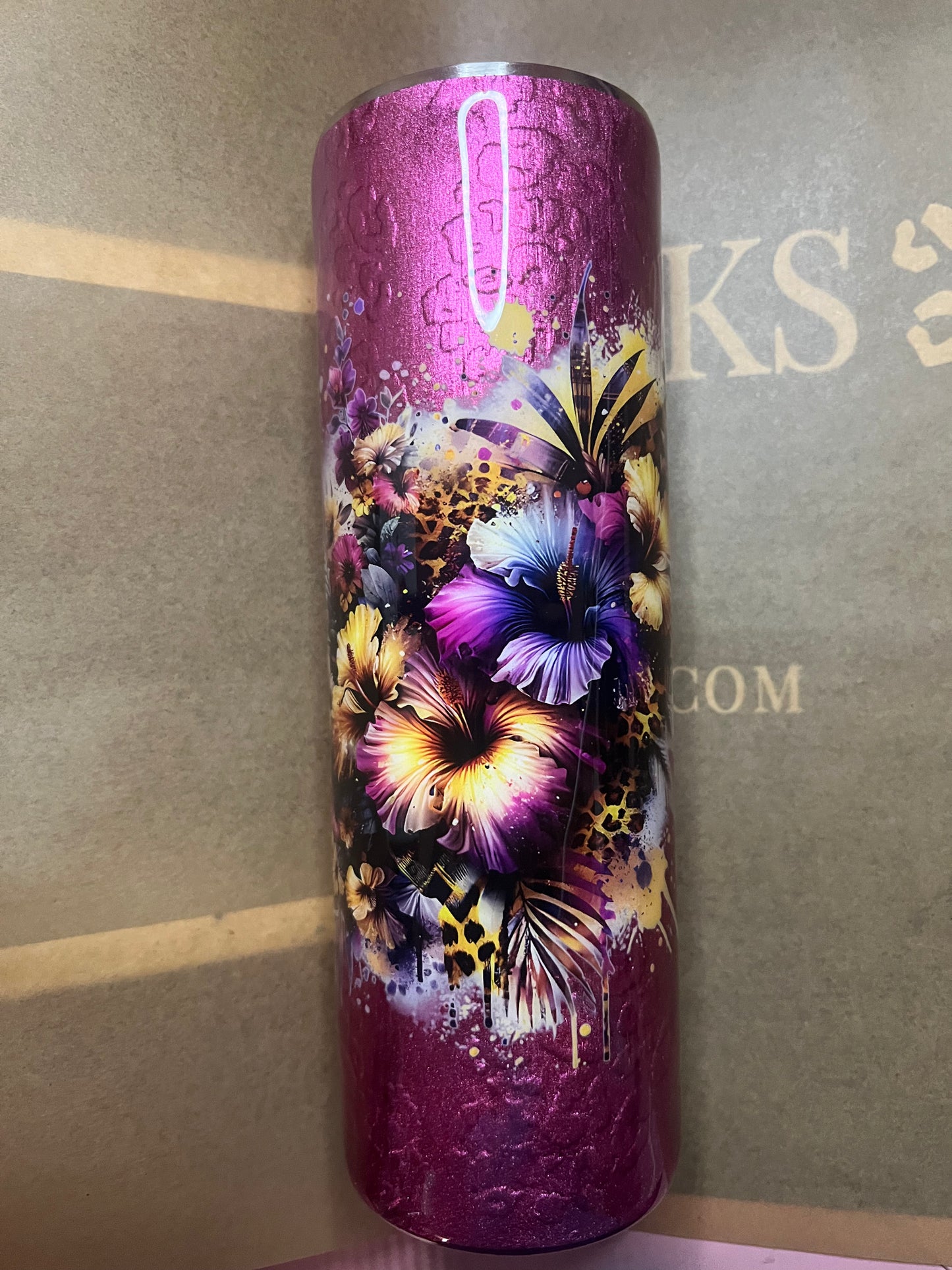 30oz Skinny Pink Tropical Flowers